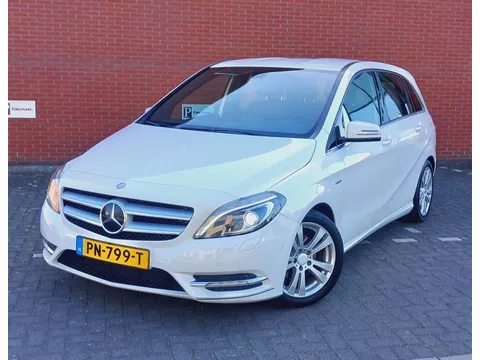 MERCEDES B-Klasse B 180 122PK Navigatie/Leder/Pdc