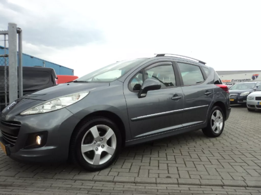 PEUGEOT 207 1.6 16V SW XS Panoramadak