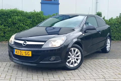 OPEL Astra 1.6 16V GTC 85KW Airco/Camera/Navigatie