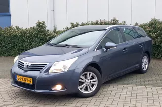 TOYOTA Avensis 1.8 16V VVT-I WAGON Dynamic
