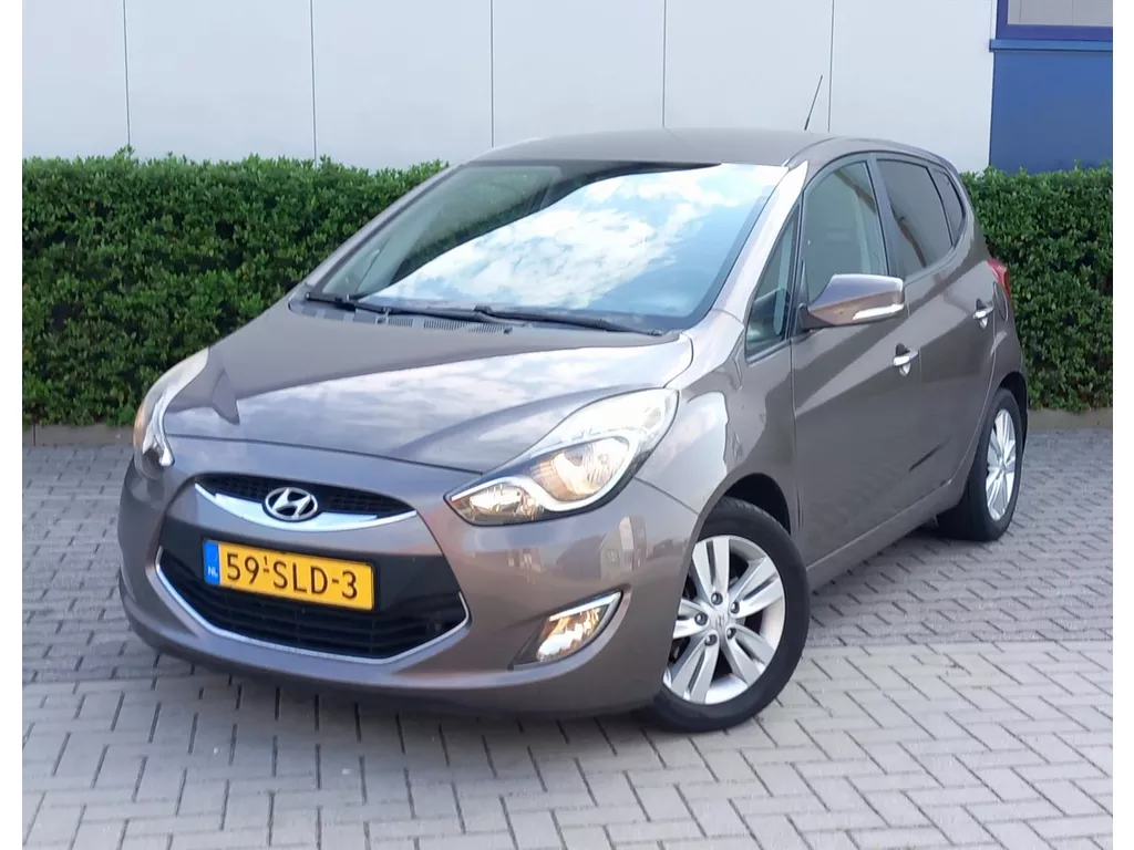 HYUNDAI IX20 1.6i blue 124pk i-Vision Airco