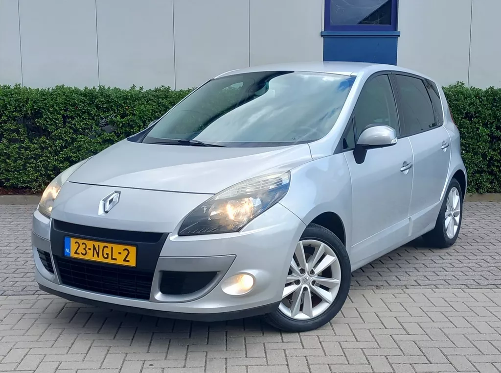 RENAULT Scenic 1.4 TCE 130 Celsium Navigatie Trekhaak