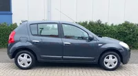 DACIA Sandero 1.2 16V 75pk Laureate Airco Foto