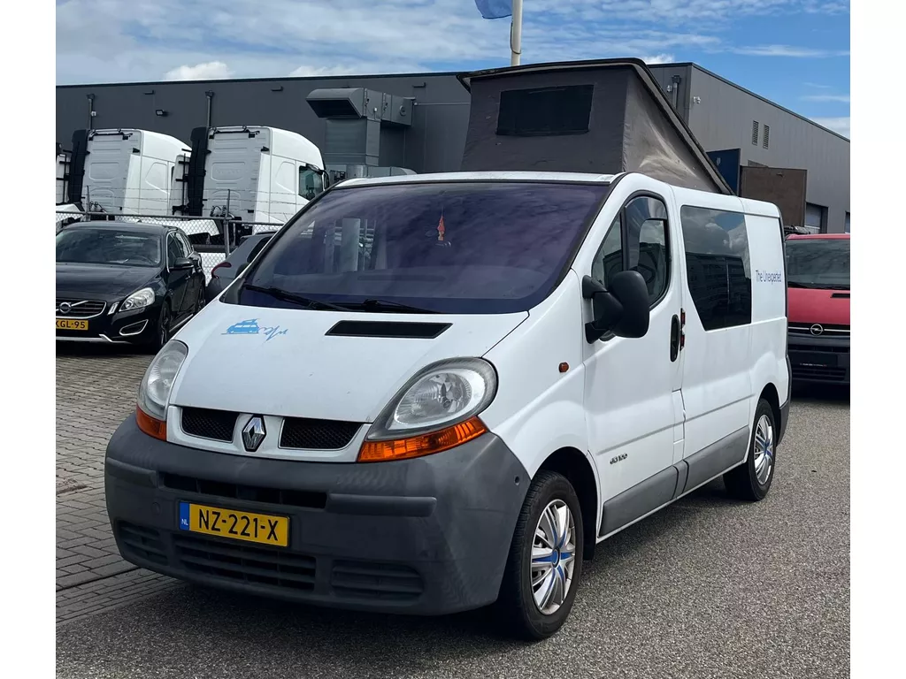 Renault Trafic 1.9 dci CAMPER MOTOR SCHADE