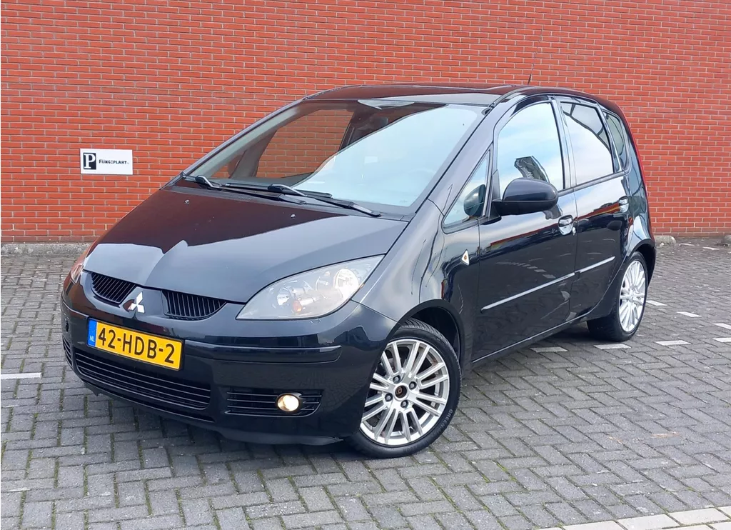 MITSUBISHI Colt 1.5 MIVEC CZ5 80KW Sky Airco