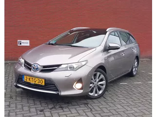 TOYOTA Auris 1.8 Hybrid   Lease Pro