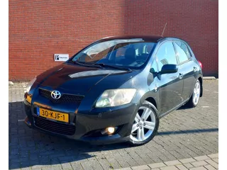 TOYOTA Auris 2.2 D-4D 5DR D-CAT Executive