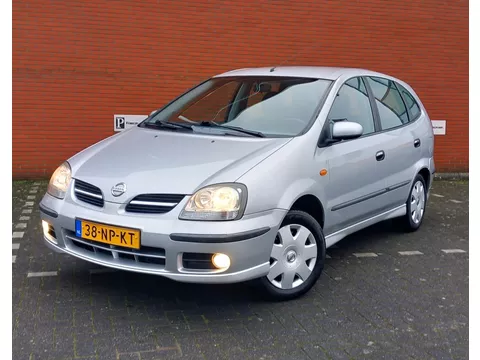 NISSAN Almera Tino 1.8 Airco Navigatie