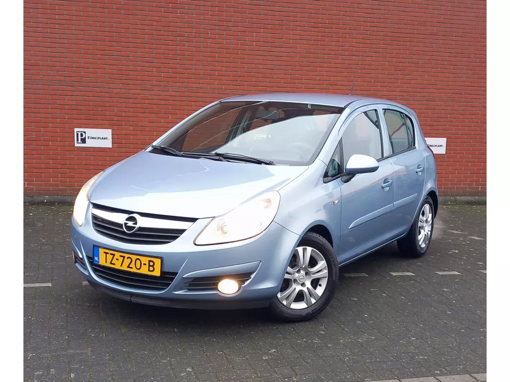 OPEL Corsa 1.2 16V 5D  Essentia Aico