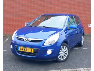 HYUNDAI I 20 1.2I Dynamic Airco/Trekhaak