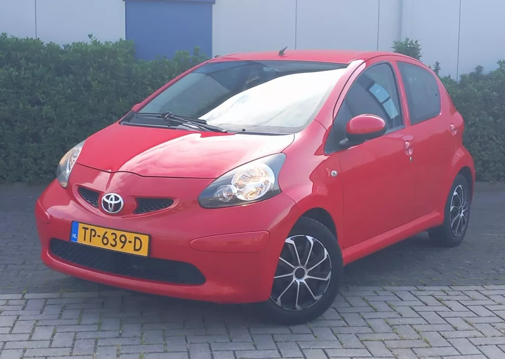 TOYOTA Aygo 1.0 12V VVT-I 5DRS Sport Airco