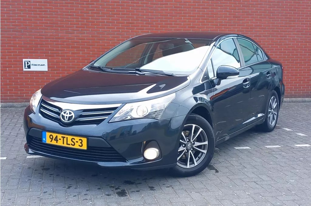 TOYOTA Avensis 1.8 16V VVT-I SEDAN Business Camera/Navigatie/Trekhaak