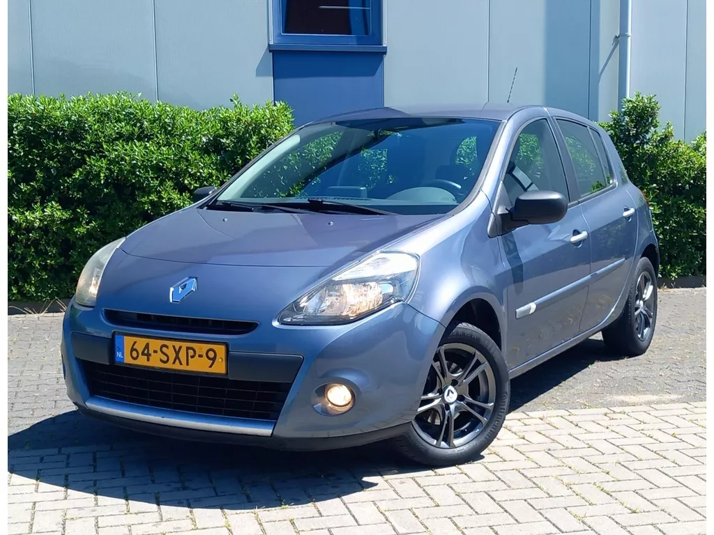 RENAULT Clio 1.2 16V 79 pk 5D Collection