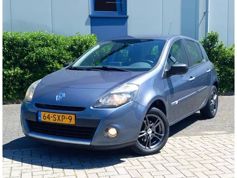 RENAULT Clio 1.2 16V 79 pk 5D Collection